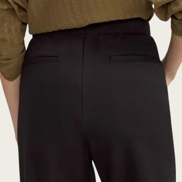 Everlane The Dream Pants | Medium | Black Knit Pintuck Tapered Leg Minimalist - Picture 13 of 13